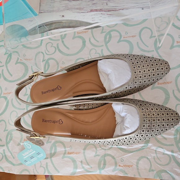 NWT Baretraps Rive Sling Back Flats Size 9M - Picture 11 of 17